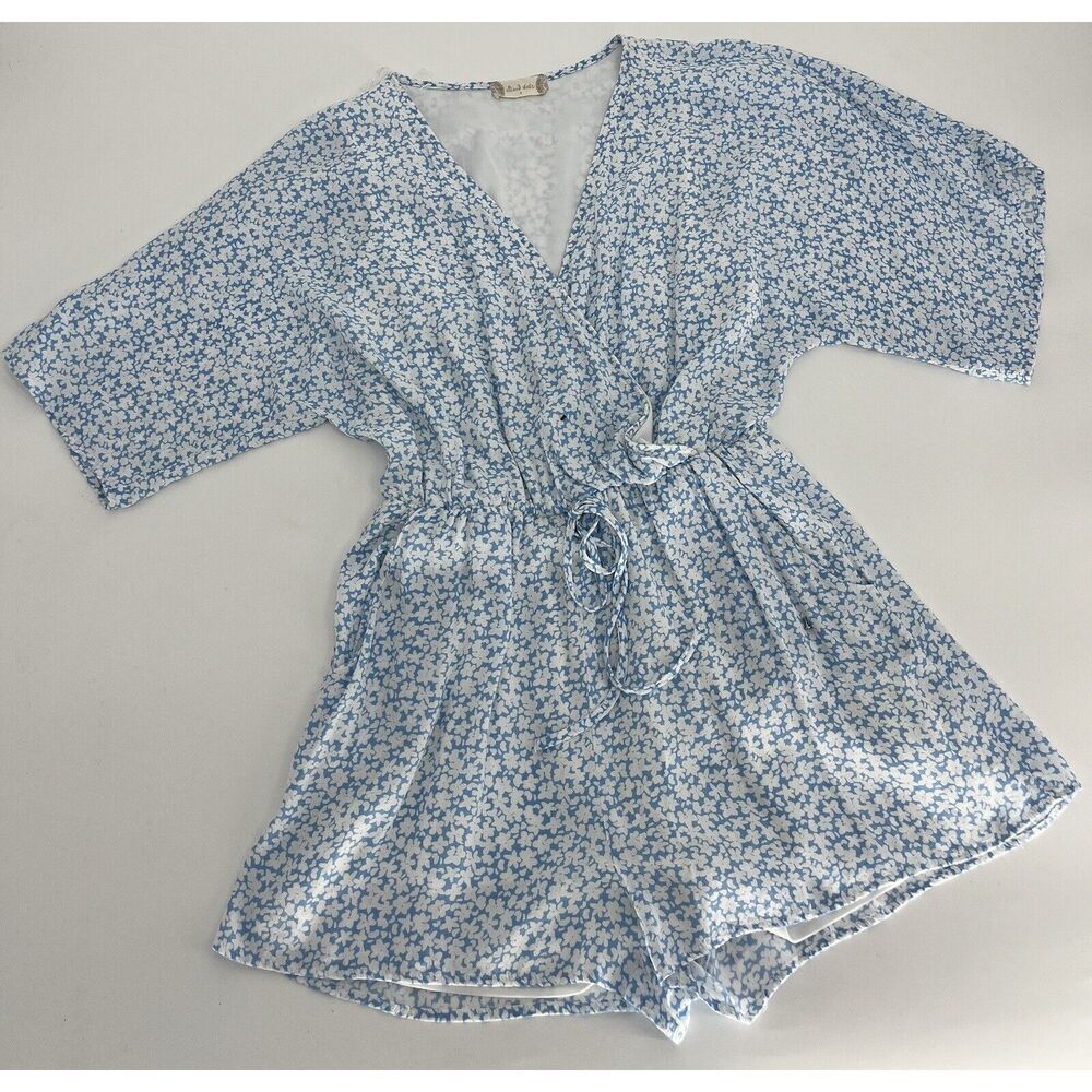Altar’d State Blue & White Floral Flowy Waist Tie Romper Size Small CL016 - Picture 1 of 14